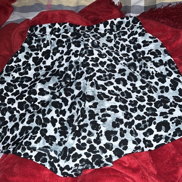 ZARA Leopard print Skort L - Picture 5 of 11